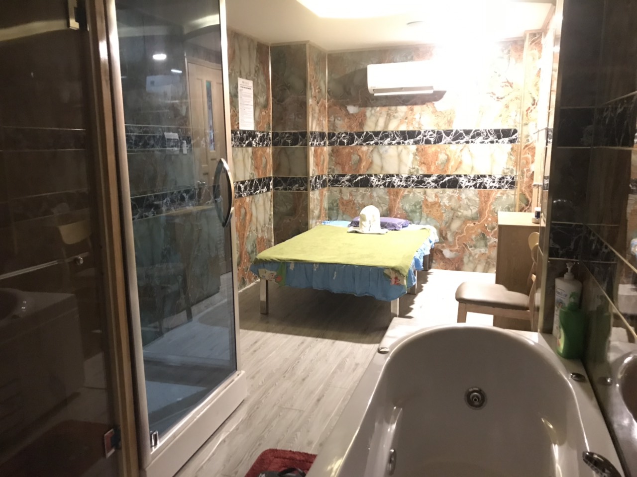 d1477586294fd011895e.jpg